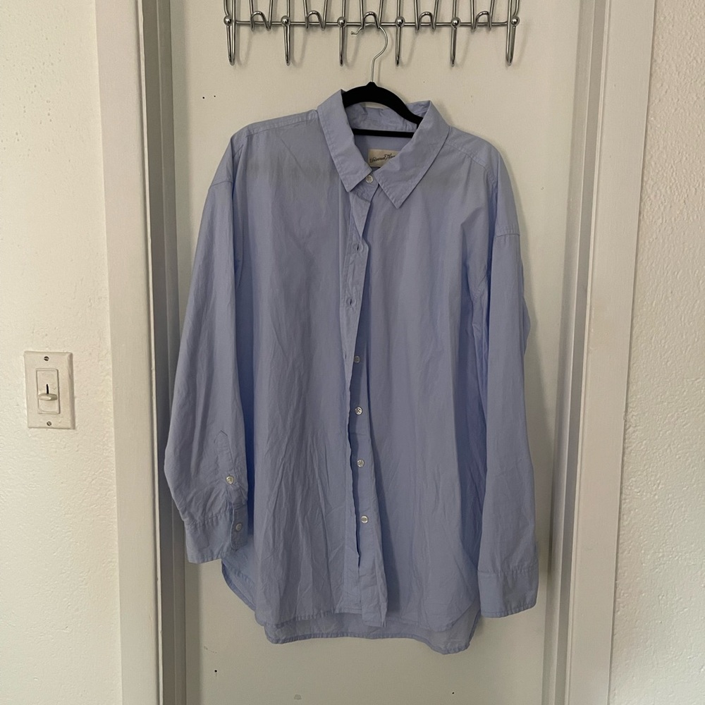 Universal Thread Light Blue Button-Up Shirt